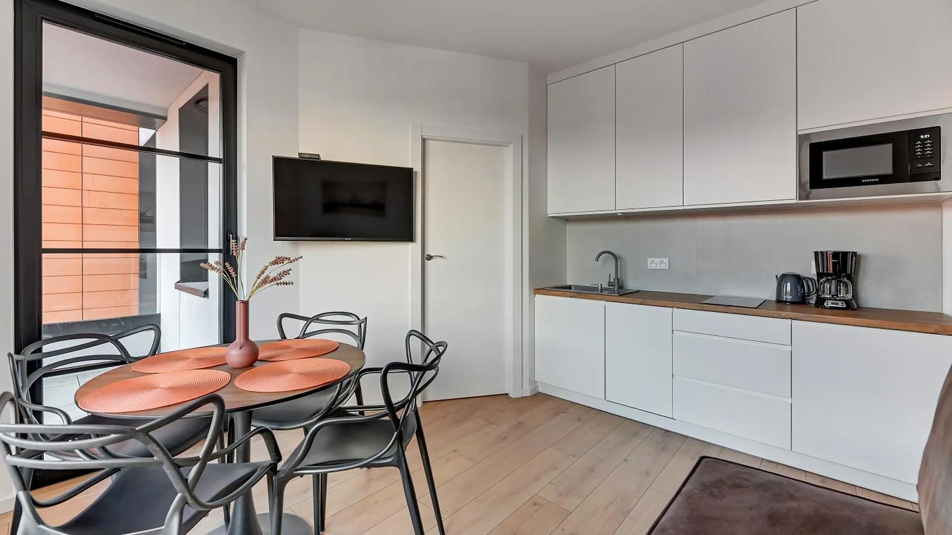 Doki Living & Foodhall Apartament Gdansk